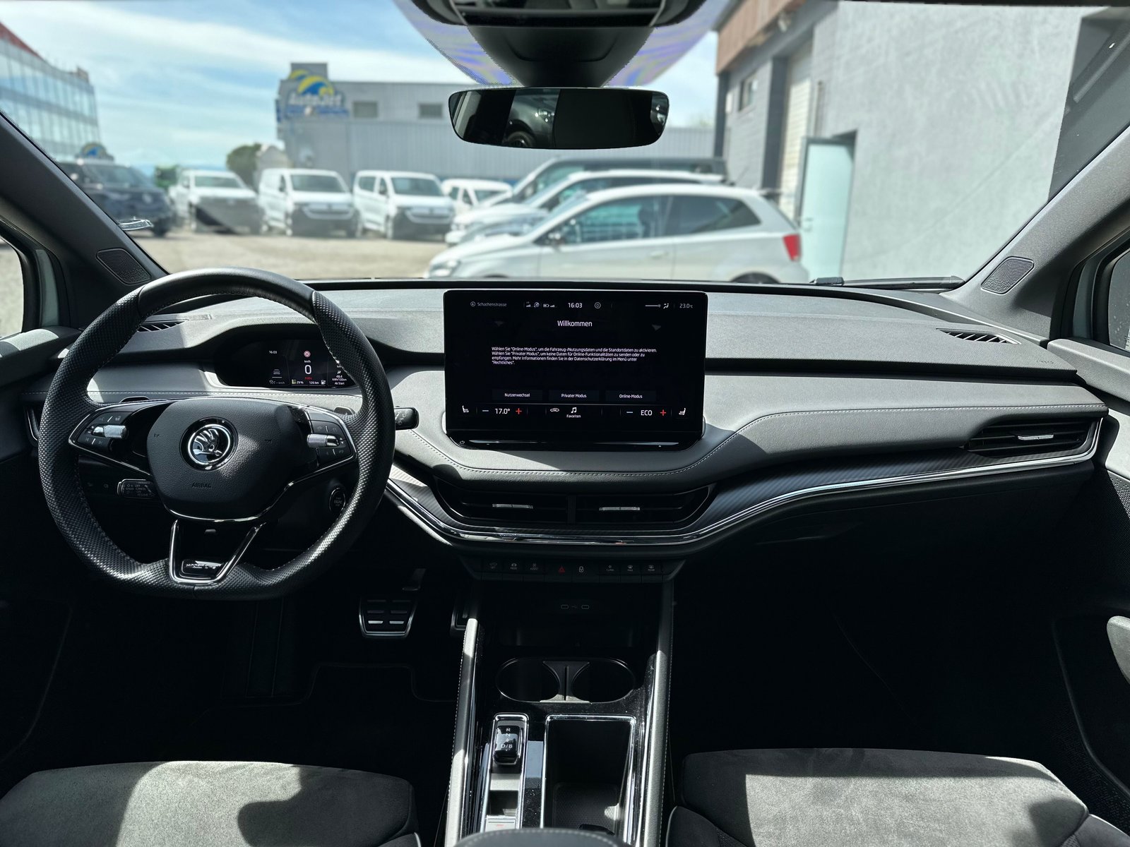 SKODA Enyaq iV 80x SportLine, Electric, Second hand / Used, Automatic - 6