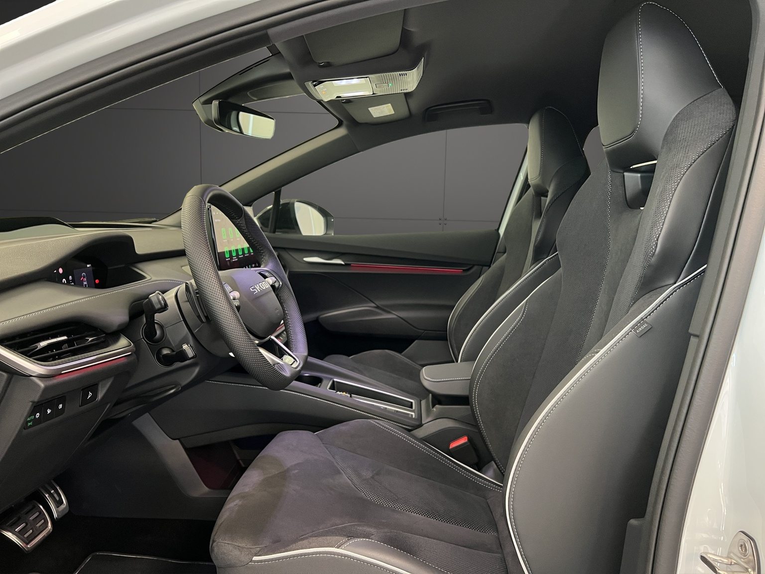 SKODA Enyaq Sportline 85 4x2, Électrique, Occasion / Utilisé, Automatique - 6