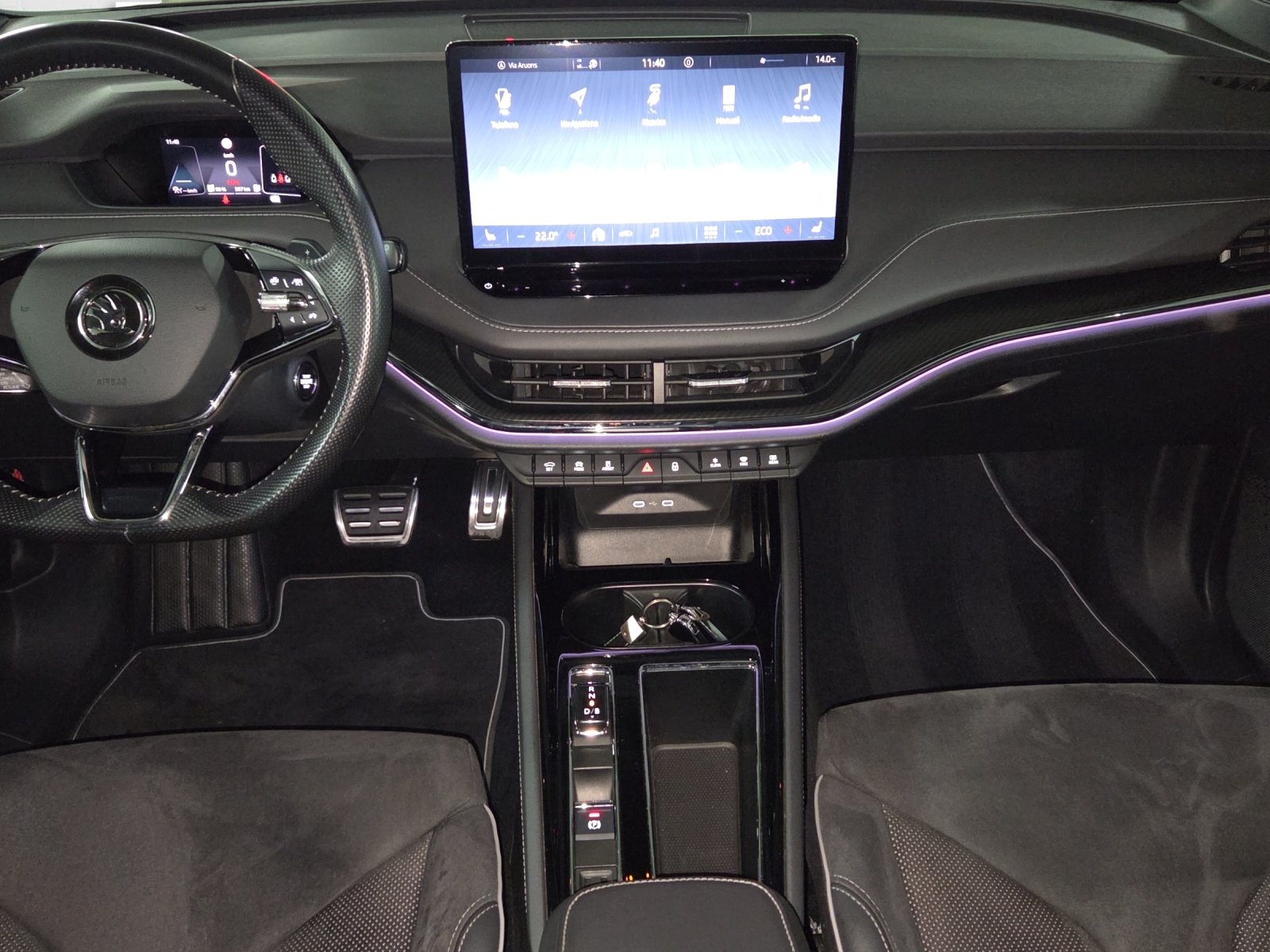 SKODA Enyaq iV 80x SportLine, Elektro, Occasion / Gebraucht, Automatik - 7