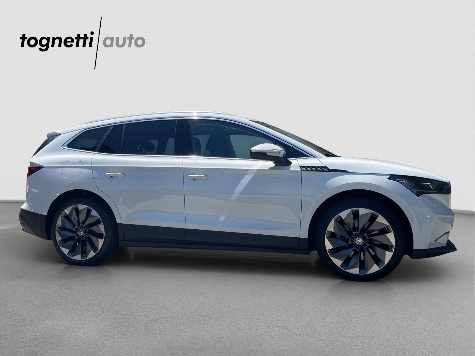 SKODA Enyaq 80x 4x4, Electric, Second hand / Used, Automatic - 3