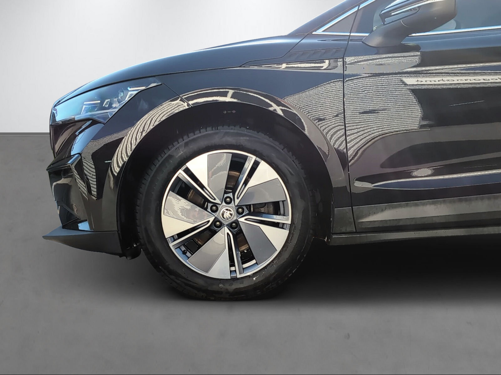 SKODA ENYAQ IV 80X, Essence, Occasion / Utilisé, Automatique - 4
