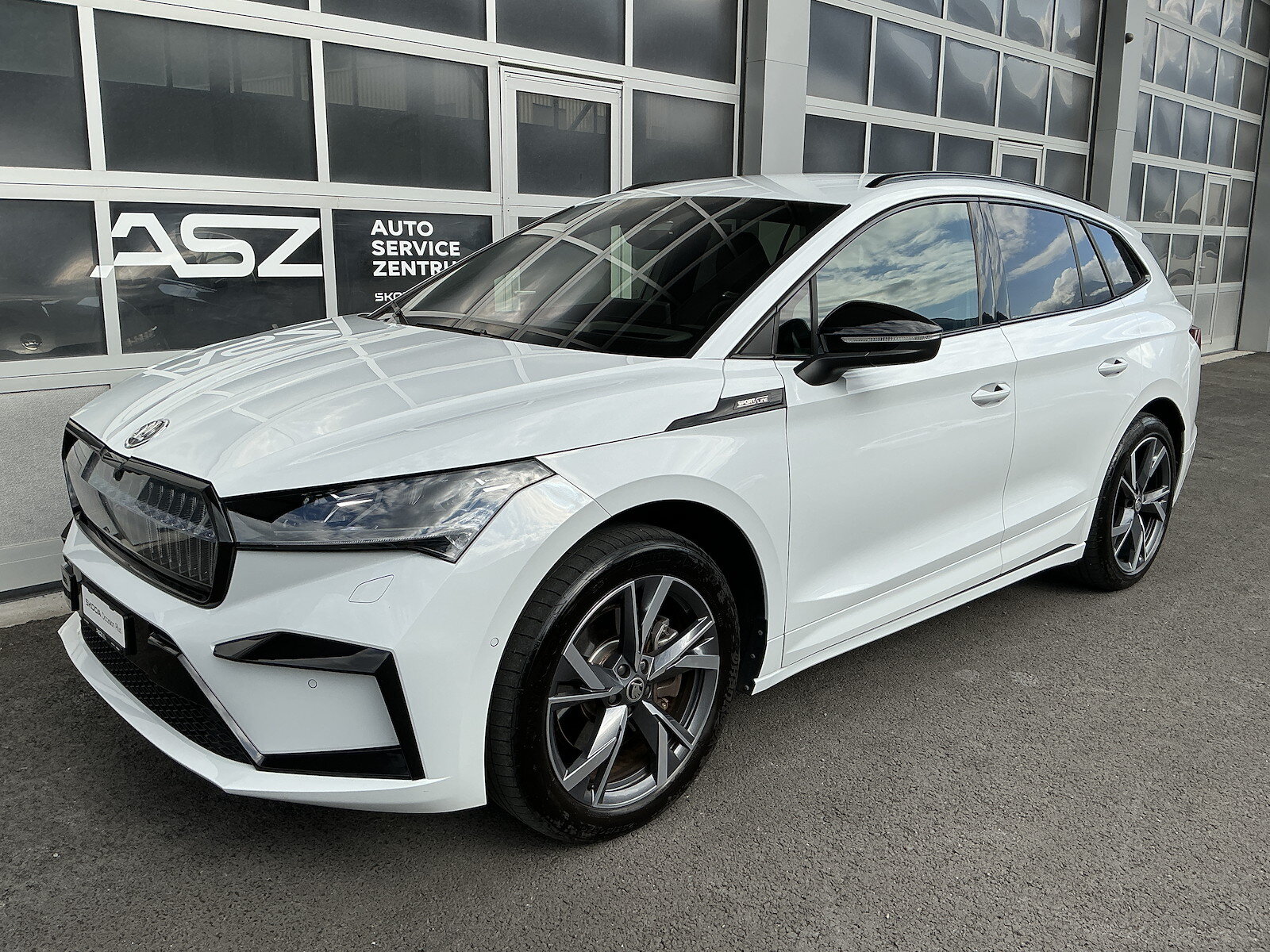 SKODA Enyaq 85x SportLine