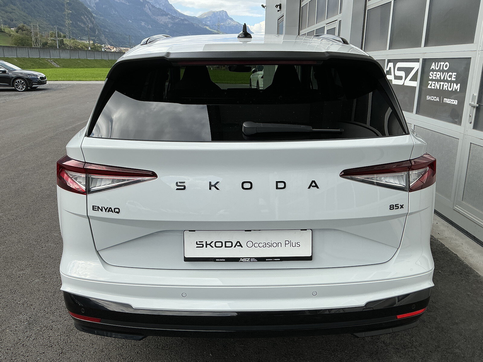 SKODA Enyaq 85x SportLine, Electric, Second hand / Used, Automatic - 3