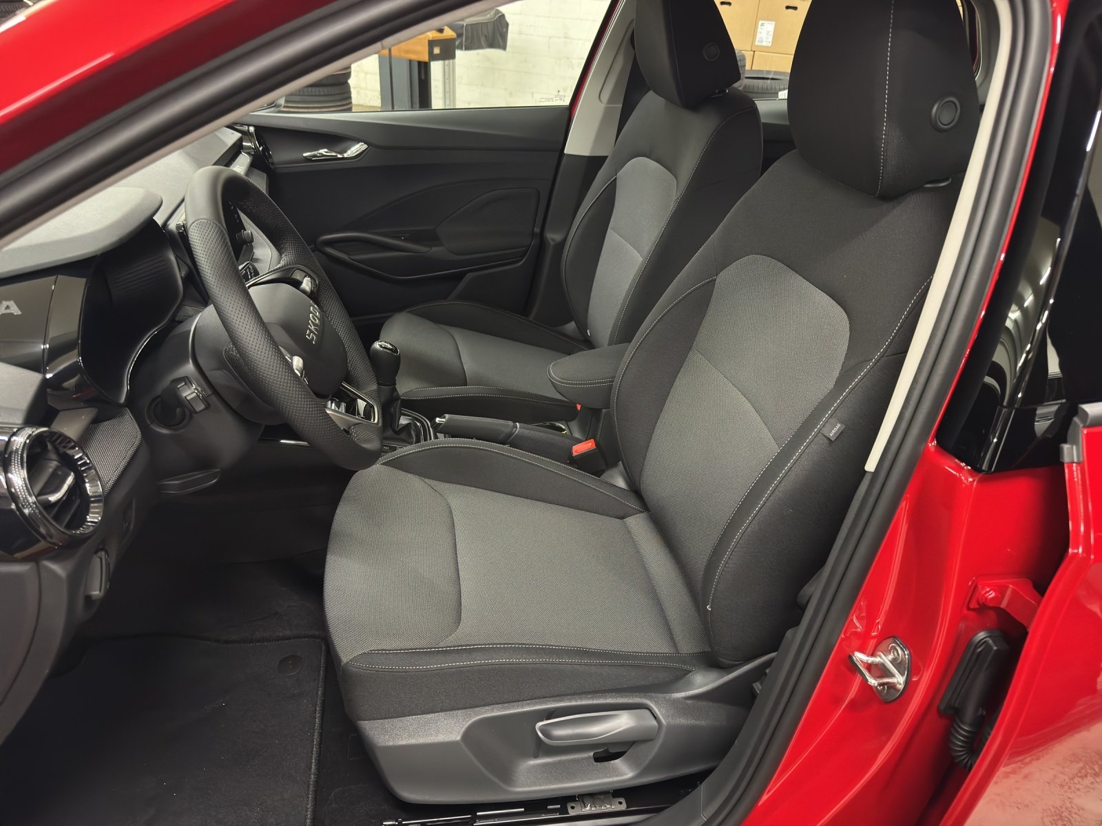 SKODA Fabia 1.0 TSI Selection, Benzin, Neuwagen, Handschaltung - 6