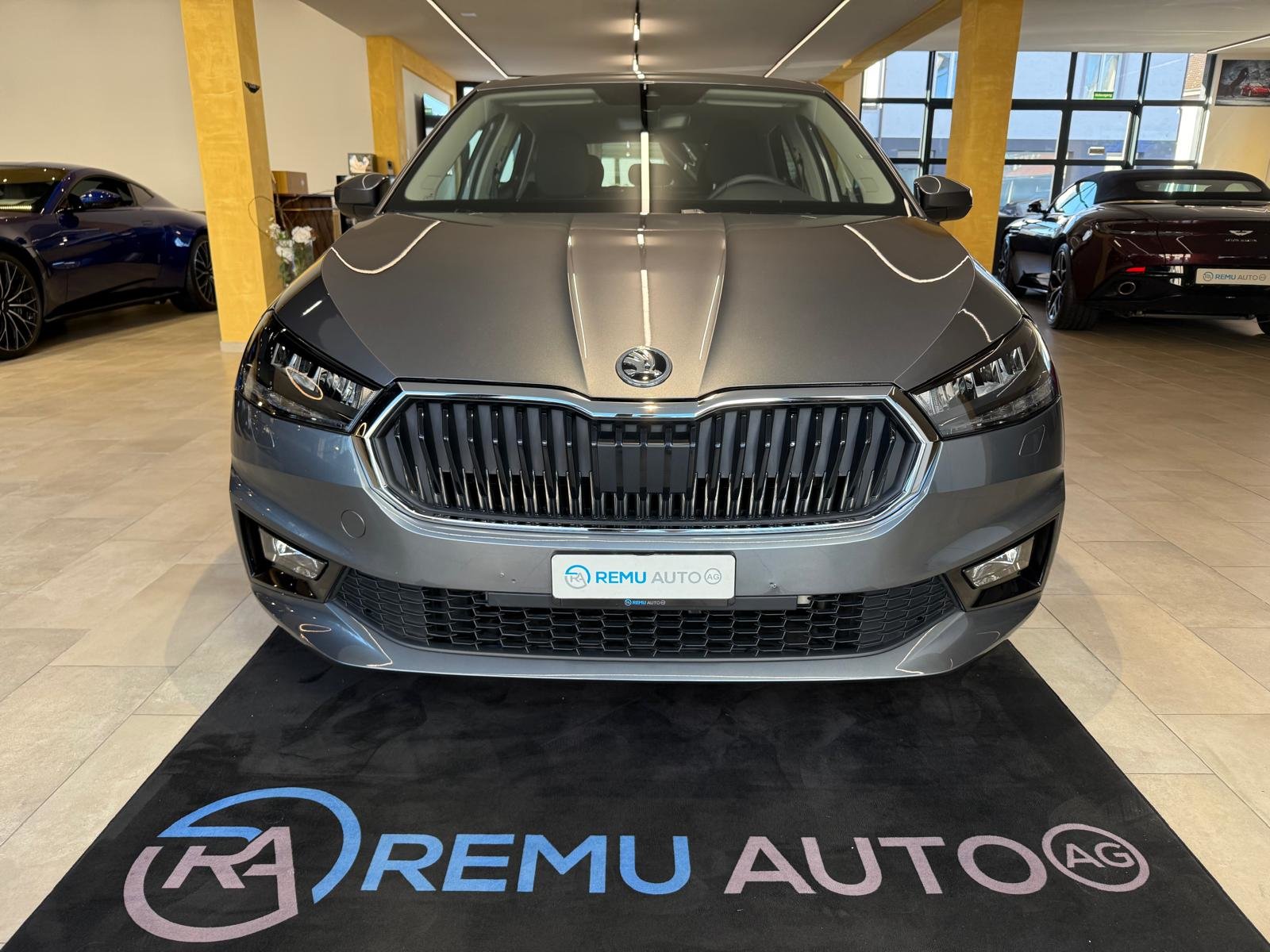 SKODA Fabia 1.0 MPI Essence, Benzin, Occasion / Gebraucht, Handschaltung - 2