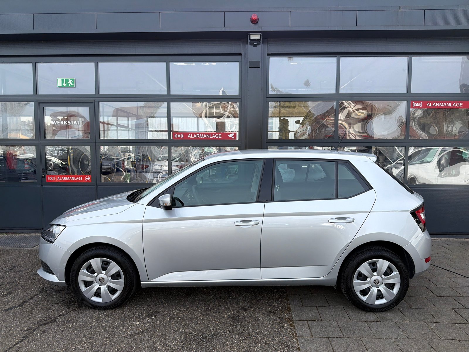 SKODA Fabia 1.0 MPI Ambition, Benzin, Occasion / Gebraucht, Handschaltung - 3