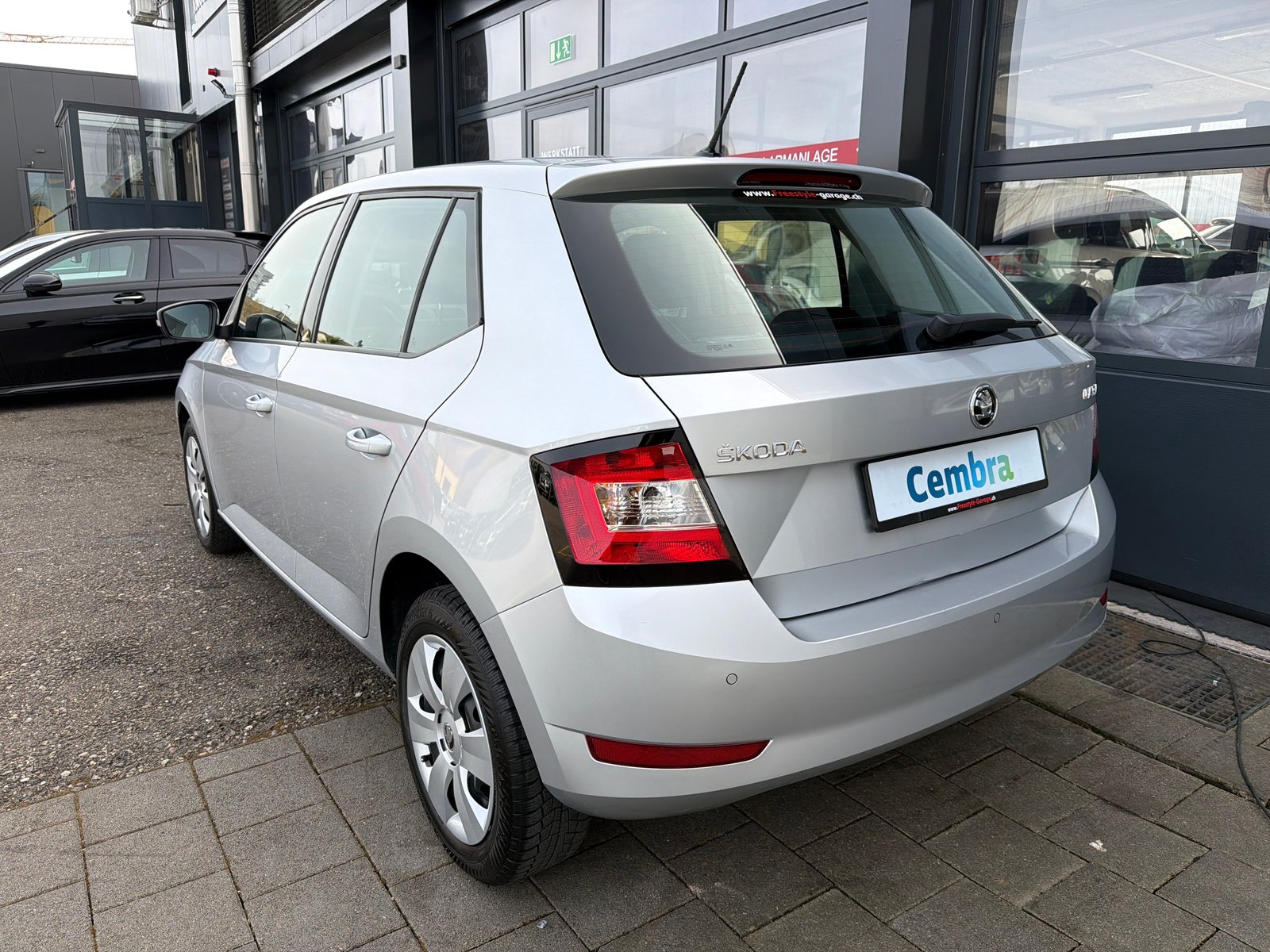 SKODA Fabia 1.0 MPI Ambition, Benzin, Occasion / Gebraucht, Handschaltung - 4
