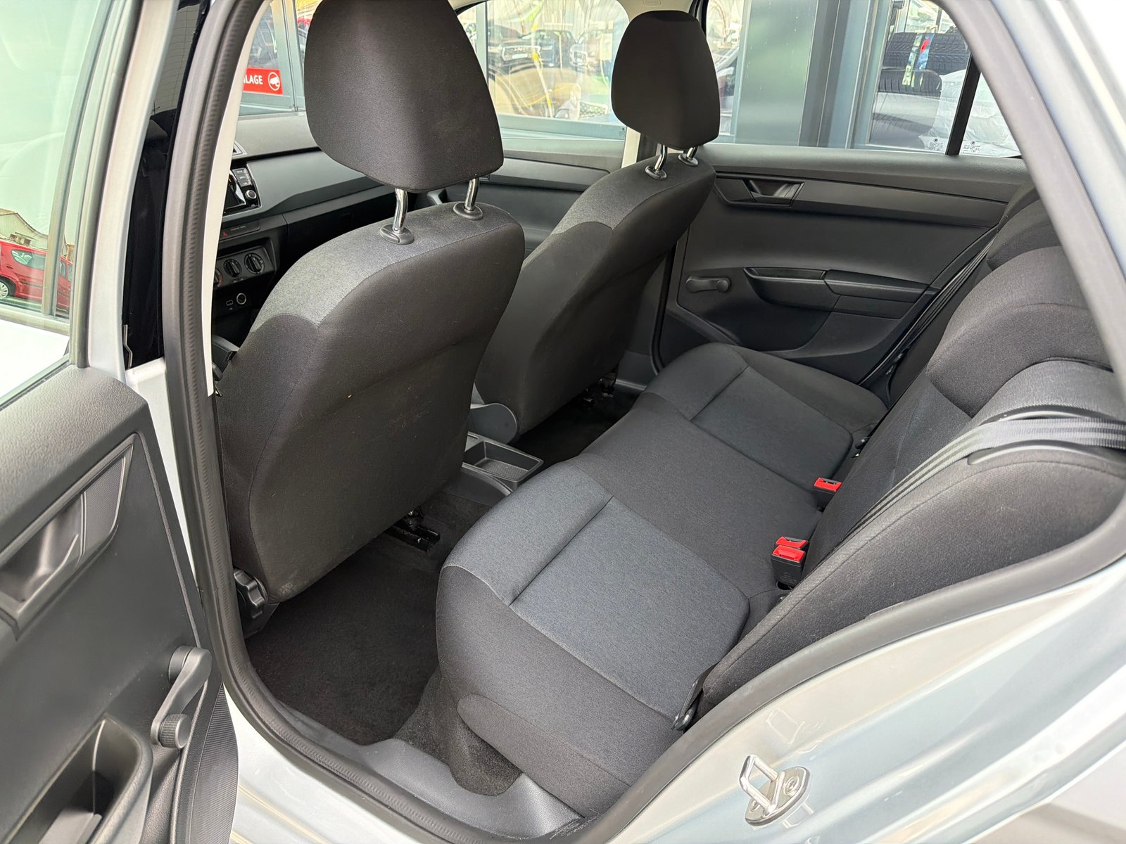 SKODA Fabia 1.0 MPI Ambition, Benzin, Occasion / Gebraucht, Handschaltung - 7