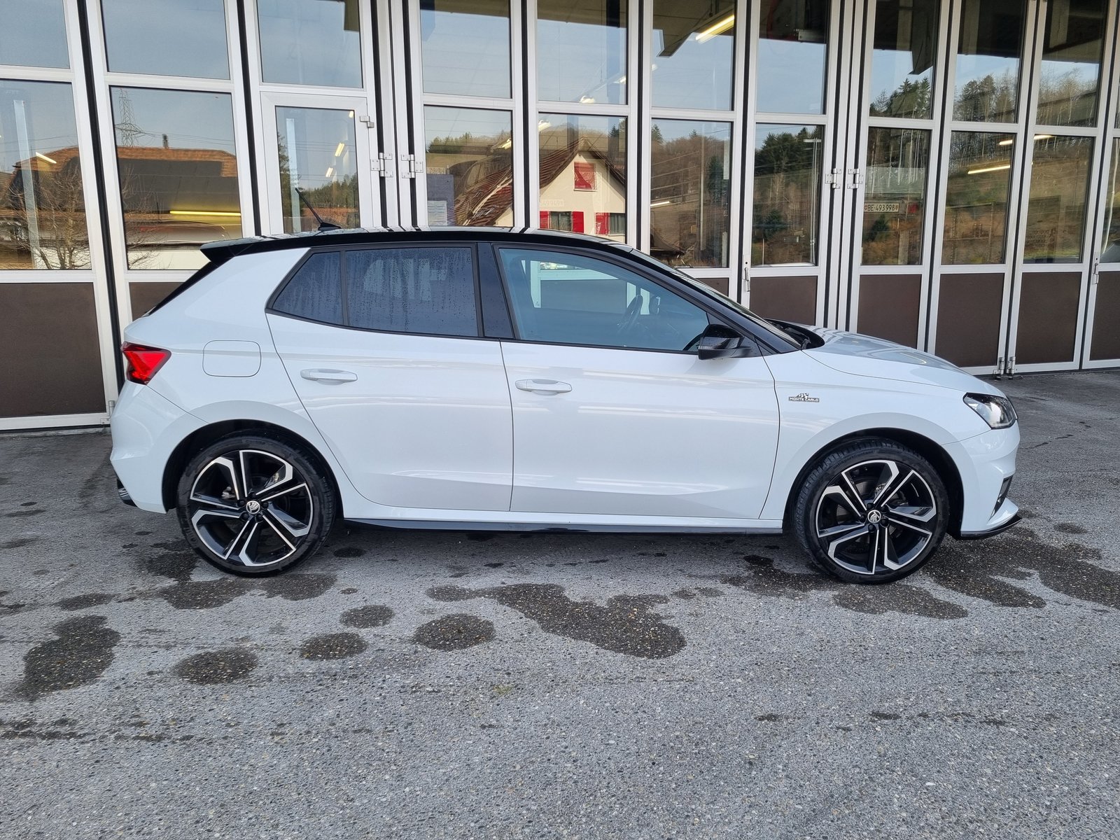 SKODA Fabia 1.5 TSI Monte Carlo DSG, Petrol, Second hand / Used, Automatic - 3