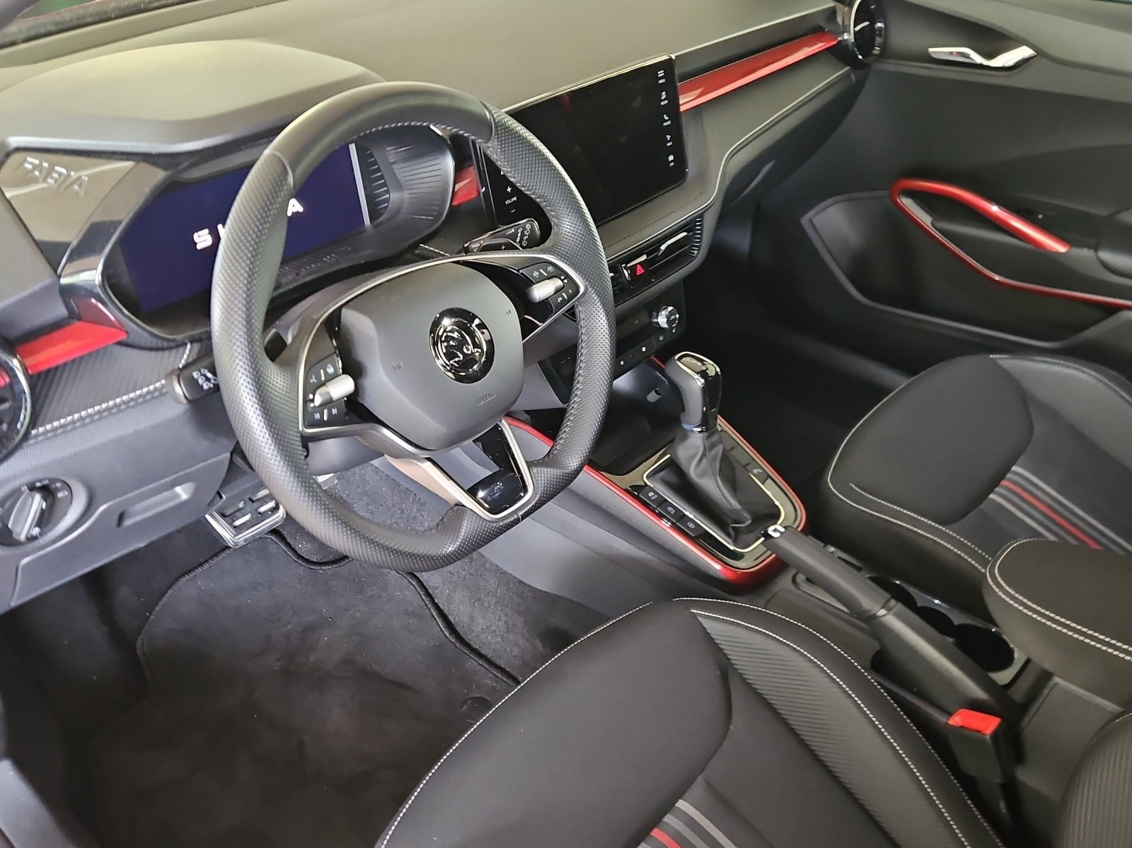 SKODA Fabia 1.0 TSI Monte Carlo DSG, Benzin, Occasion / Gebraucht, Automatik - 7