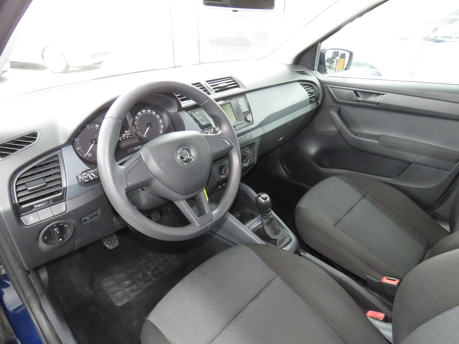 SKODA Fabia 1.0 Active, Benzin, Occasion / Gebraucht, Handschaltung - 7