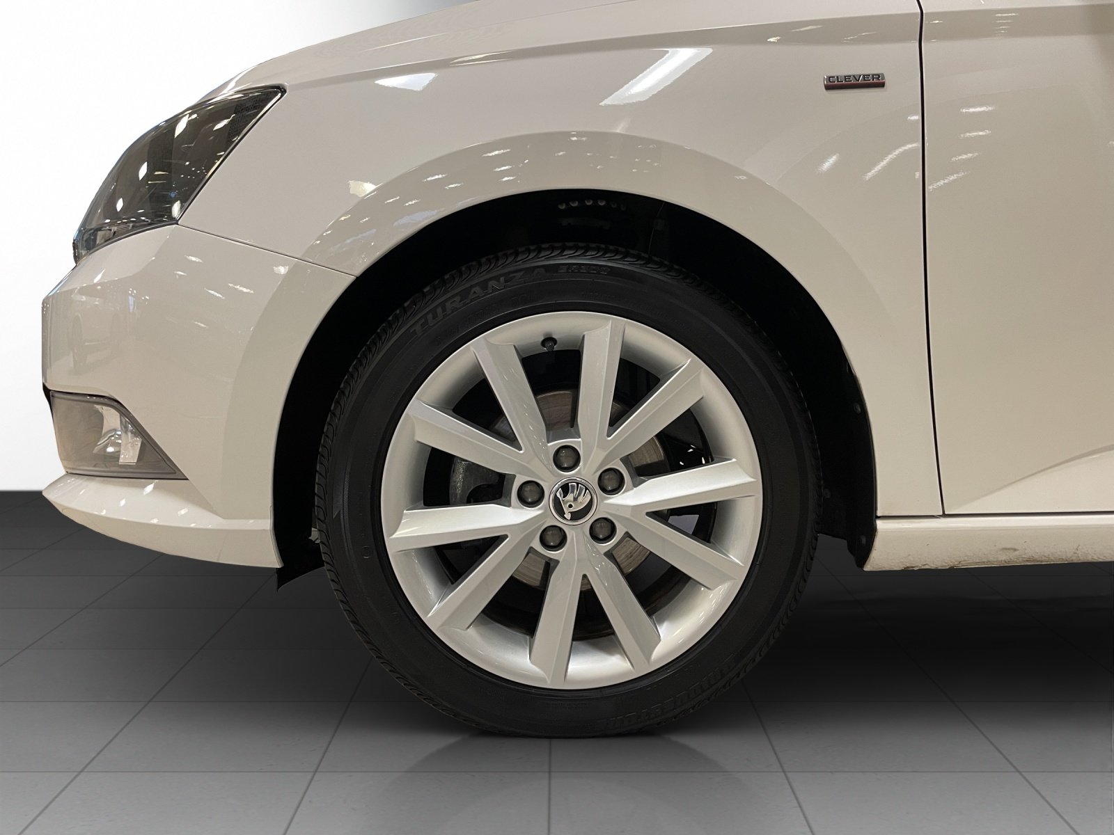 SKODA Fabia 1.0 TSI Ambition, Essence, Occasion / Utilisé, Manuelle - 6