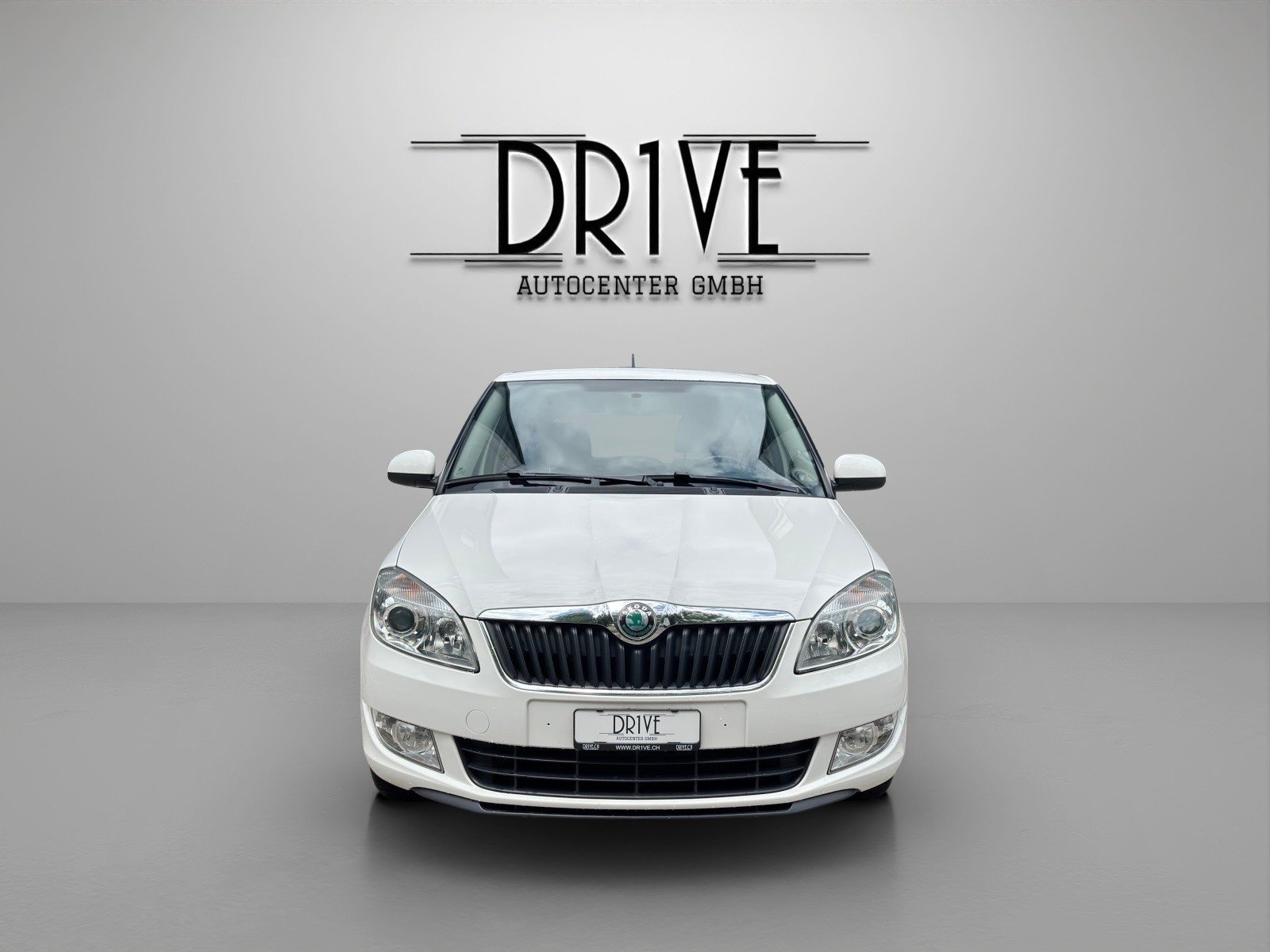 SKODA Fabia 1.2 TSI Ambition DSG, Petrol, Second hand / Used, Automatic - 2