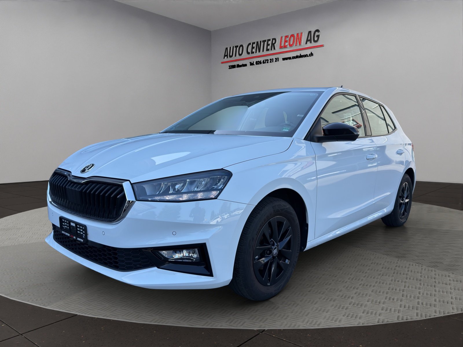 SKODA Fabia 1.0 MPI Young Edition, Essence, Occasion / Utilisé, Manuelle - 2