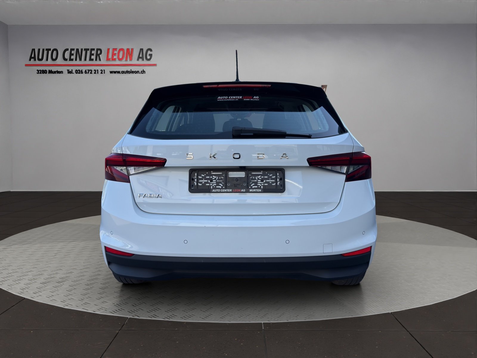 SKODA Fabia 1.0 MPI Young Edition, Essence, Occasion / Utilisé, Manuelle - 5
