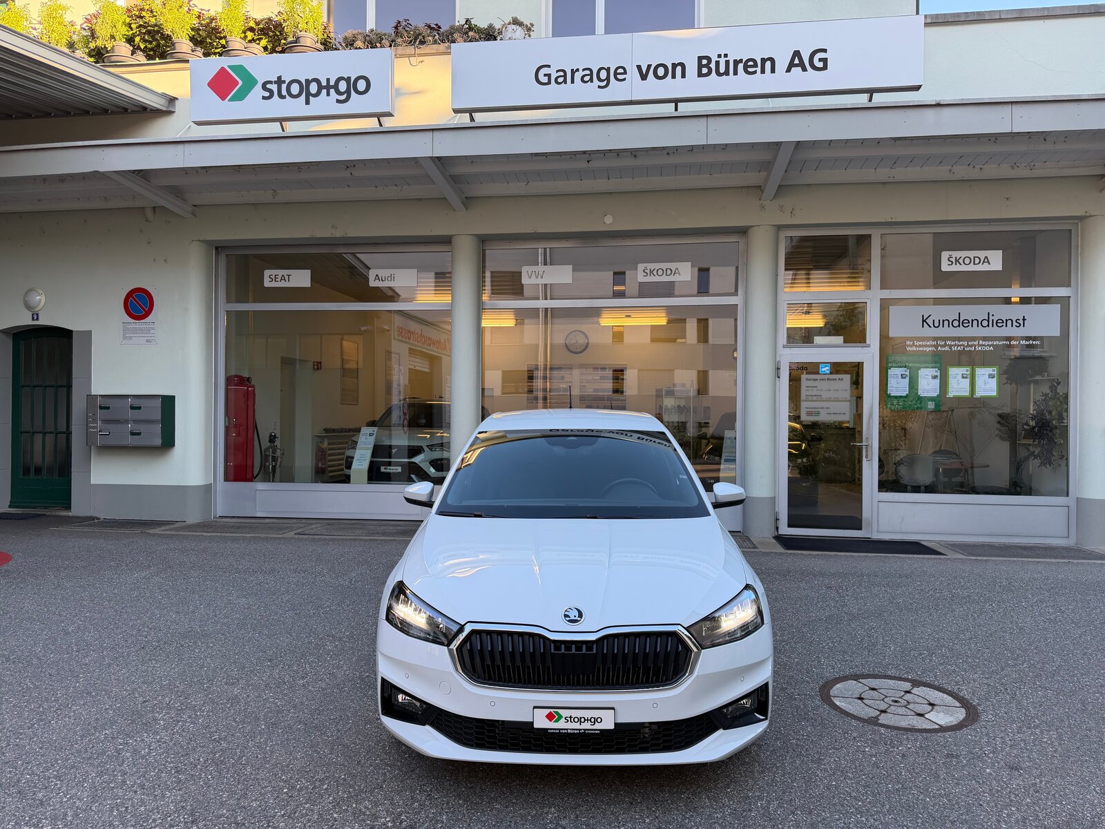 SKODA Fabia 1.0 TSI Selection DSG, Benzin, Occasion / Gebraucht, Automatik - 2