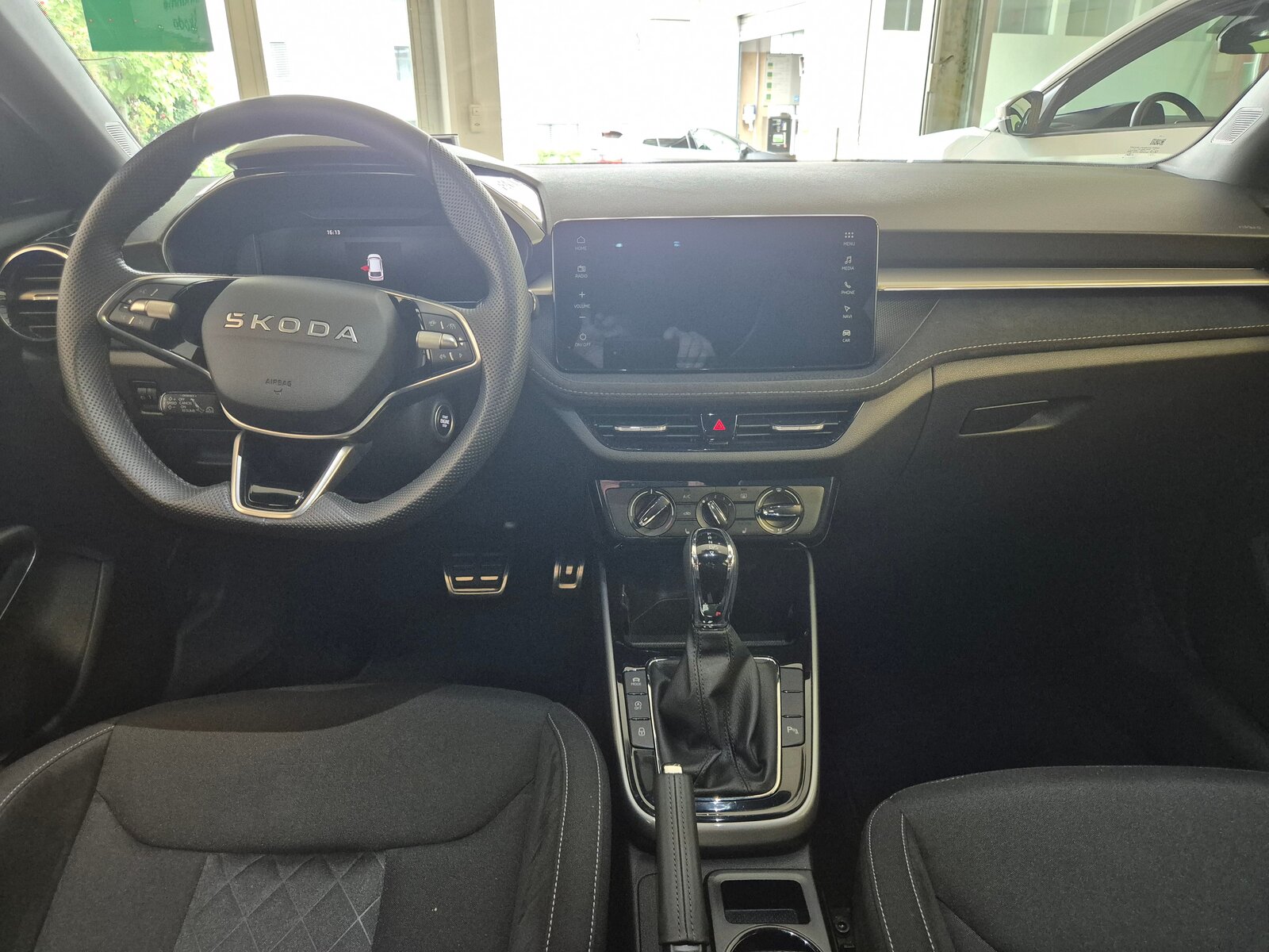 SKODA Fabia 1.0 TSI Selection DSG, Benzin, Occasion / Gebraucht, Automatik - 4