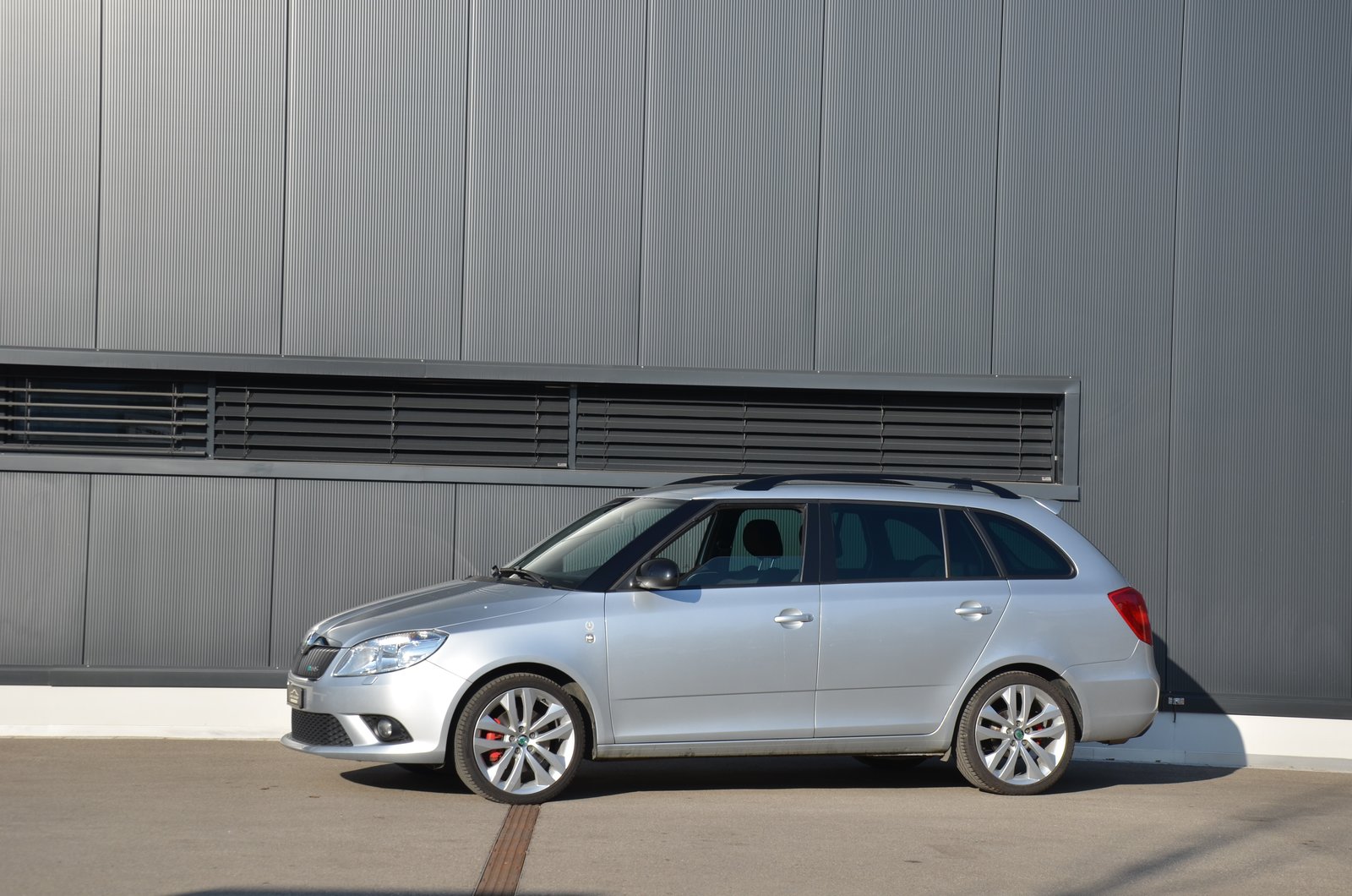 SKODA Fabia 1.4 TSI RS DSG, Benzin, Occasion / Gebraucht, Automatik - 2