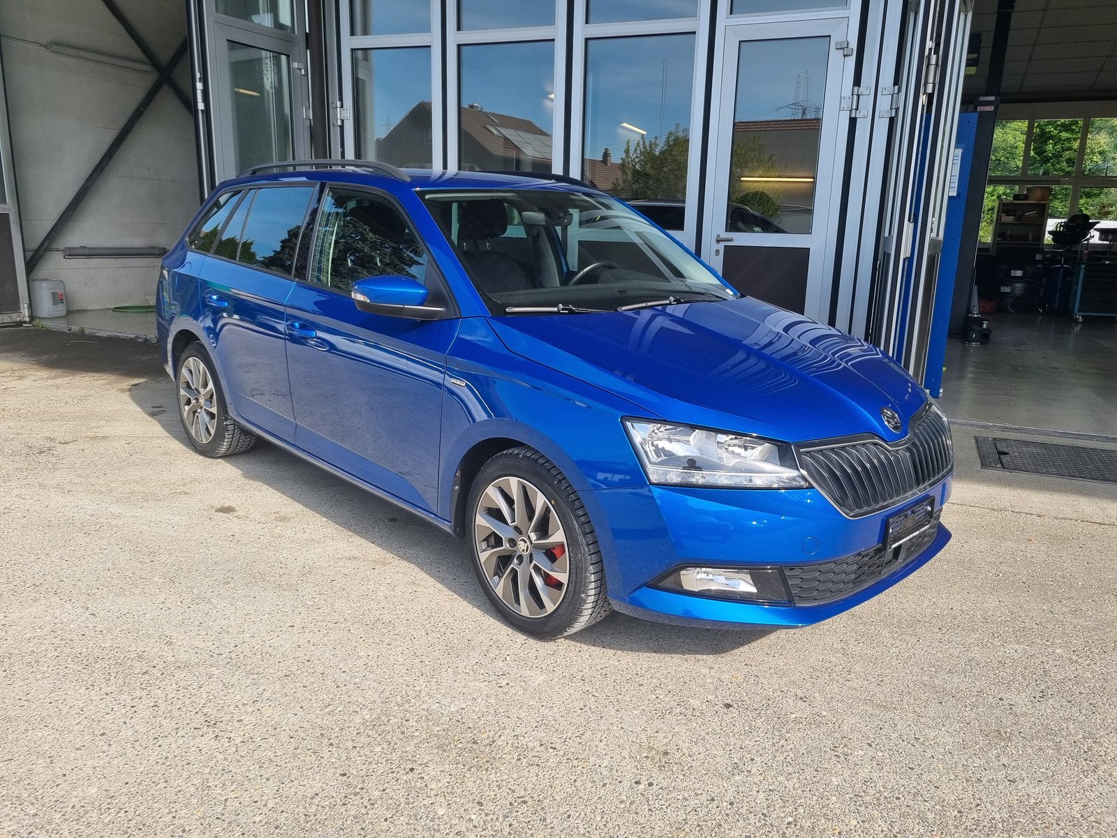 SKODA Fabia Combi 1.0 TSI Clever DSG, Petrol, Second hand / Used, Automatic - 2