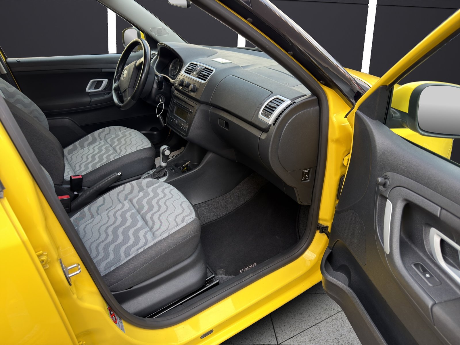 SKODA Fabia 1.6 Classic Tiptronic, Benzin, Occasion / Gebraucht, Automatik - 7