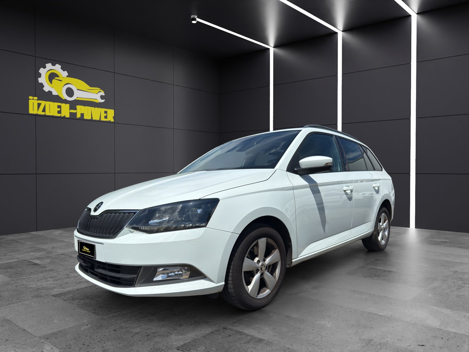 SKODA Fabia 1.2 TSI Ambition