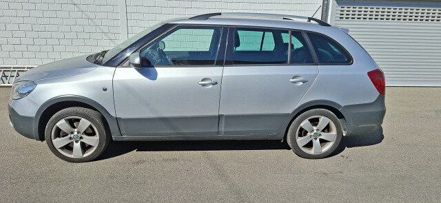 SKODA Fabia 1.6 TDI Scout, Diesel, Occasion / Utilisé, Manuelle - 3