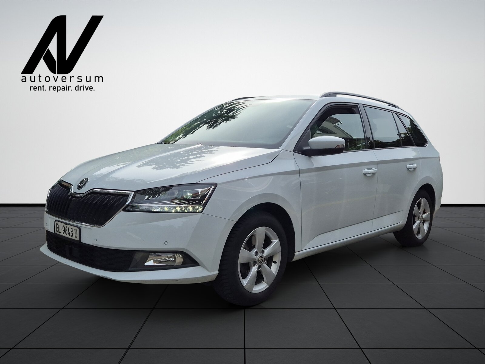 SKODA Fabia Kombi 1.0 TSI Style, Petrol, Second hand / Used, Automatic - 3