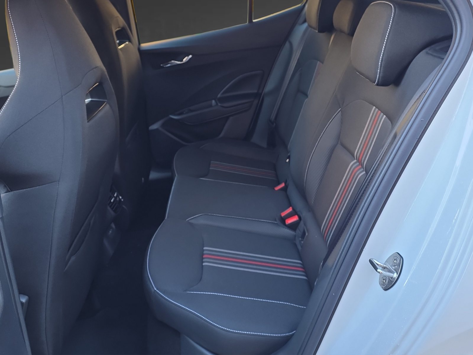 SKODA Fabia 130, Essence, Voiture nouvelle, Automatique - 7