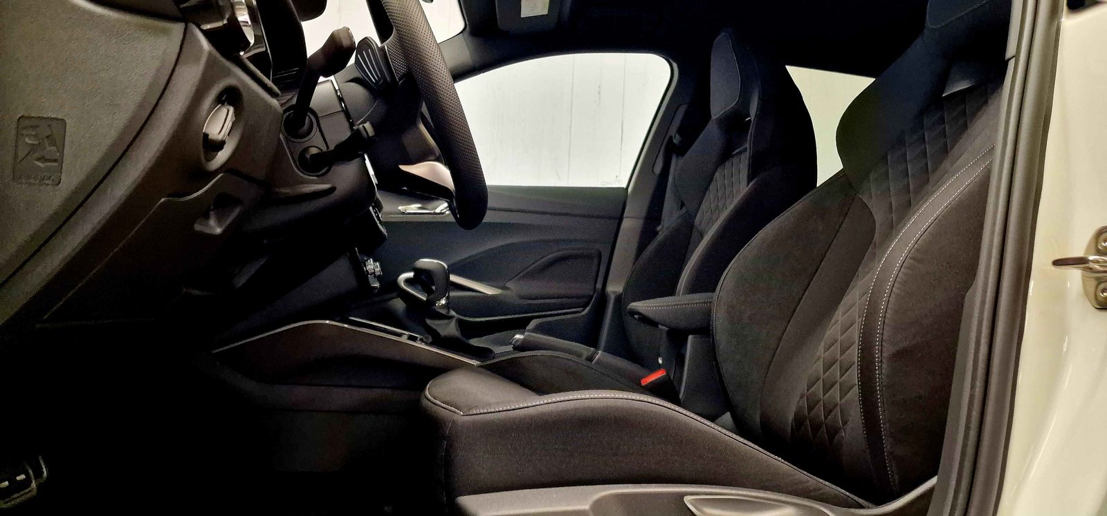 SKODA Fabia Dynamic (Netto), Petrol, New car, Automatic - 4