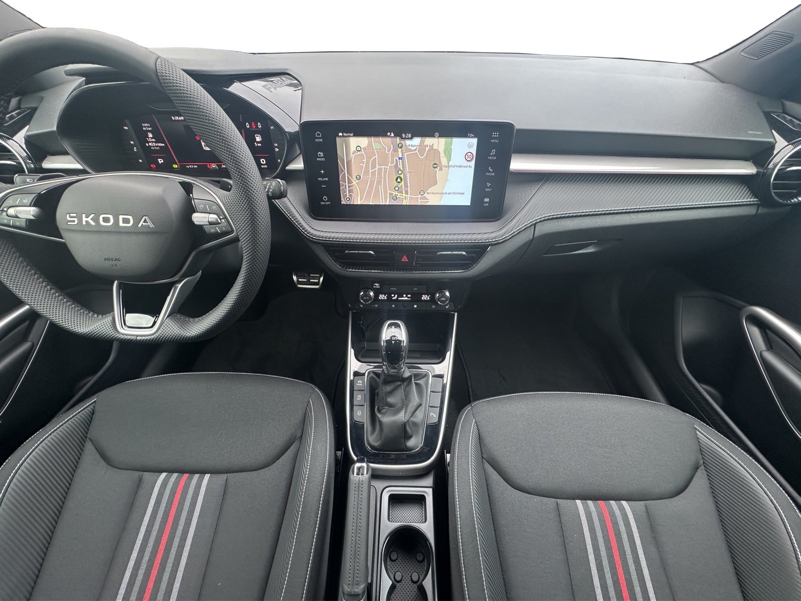 SKODA Fabia 1.5 TSI 130 DSG, Petrol, New car, Automatic - 7