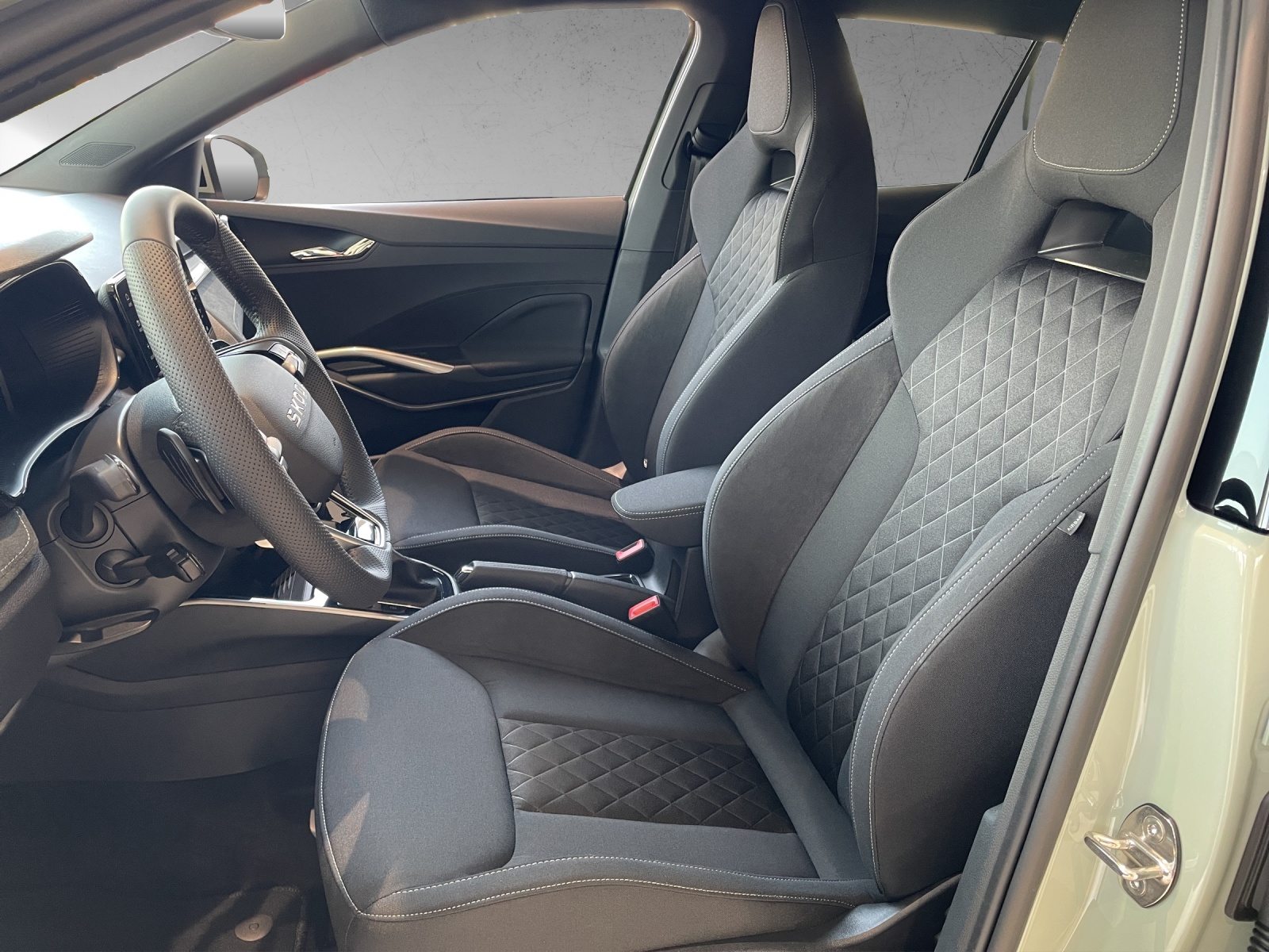 SKODA Fabia Dynamic (Netto), Benzin, Neuwagen, Automatik - 6