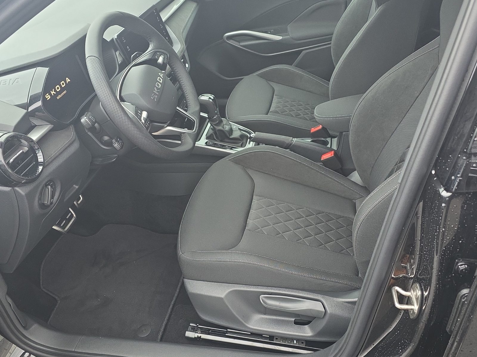 SKODA Fabia Dynamic (Netto), Essence, Voiture nouvelle, Automatique - 4