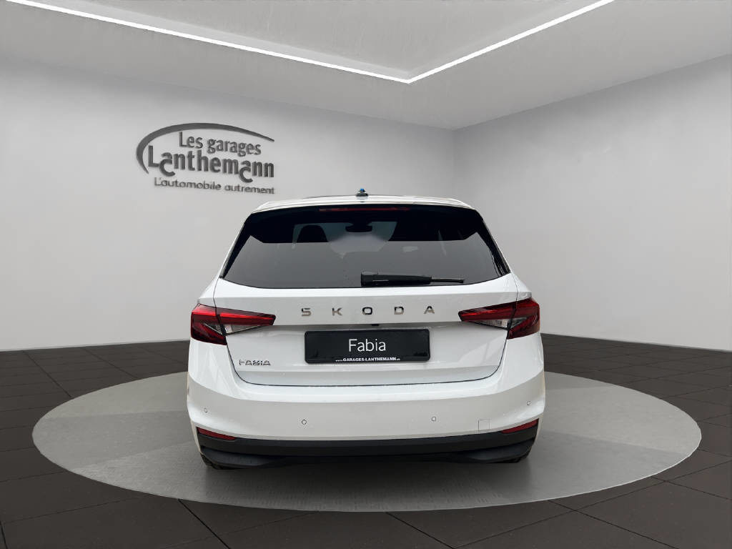 SKODA Fabia Dynamic (Netto), Petrol, New car, Automatic - 4
