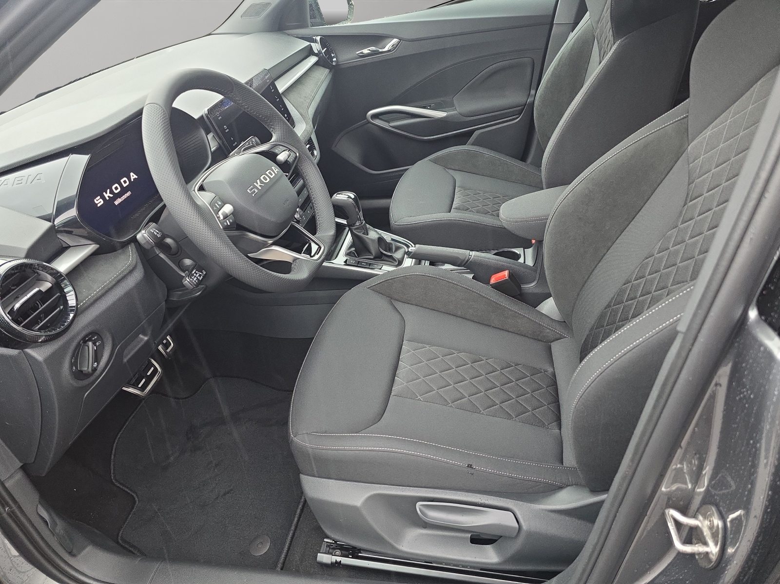 SKODA Fabia Dynamic (Netto), Benzin, Neuwagen, Automatik - 4