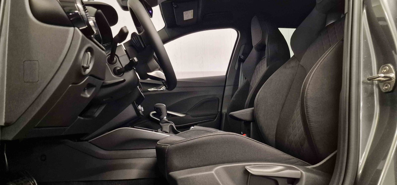 SKODA Fabia Dynamic (Netto), Petrol, New car, Automatic - 4