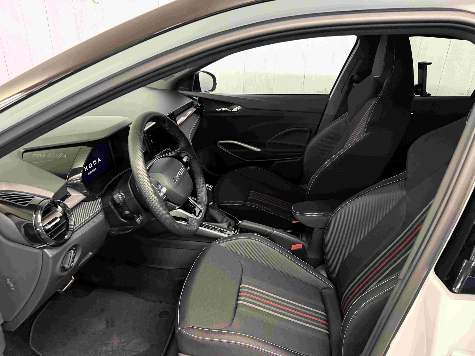 SKODA Fabia 130, Essence, Voiture nouvelle, Automatique - 5