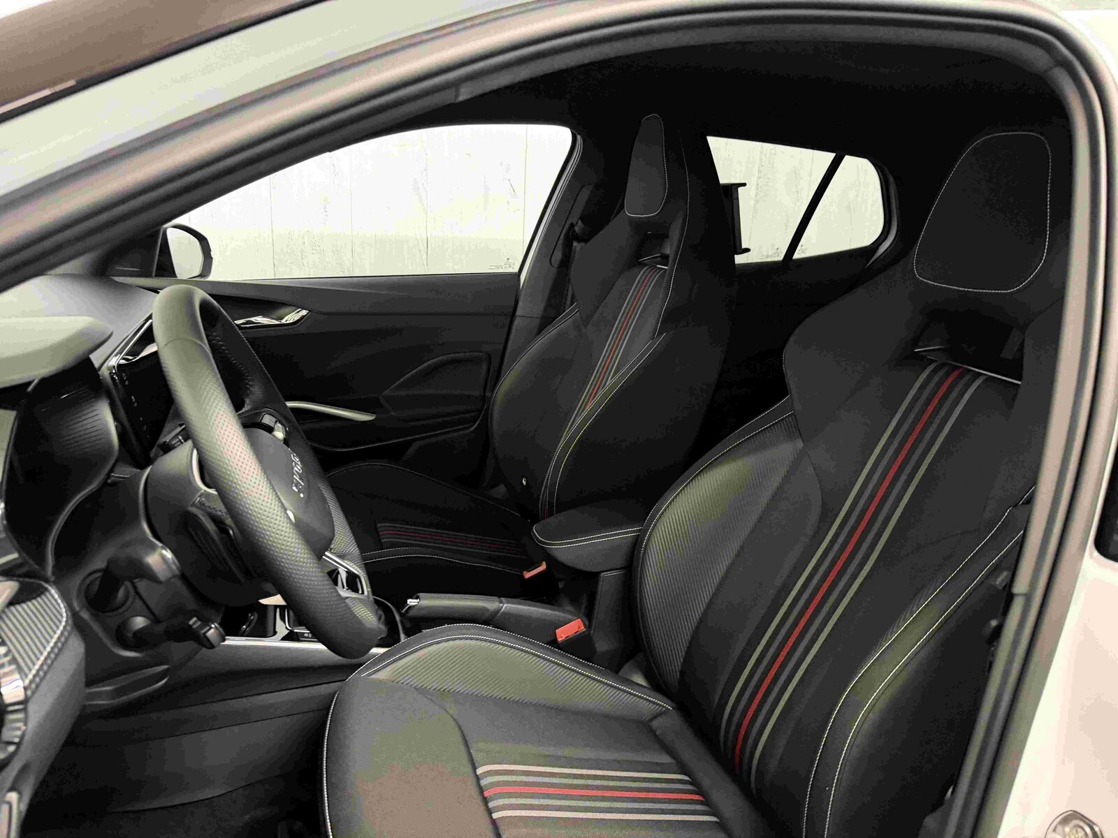 SKODA Fabia 130, Essence, Voiture nouvelle, Automatique - 6
