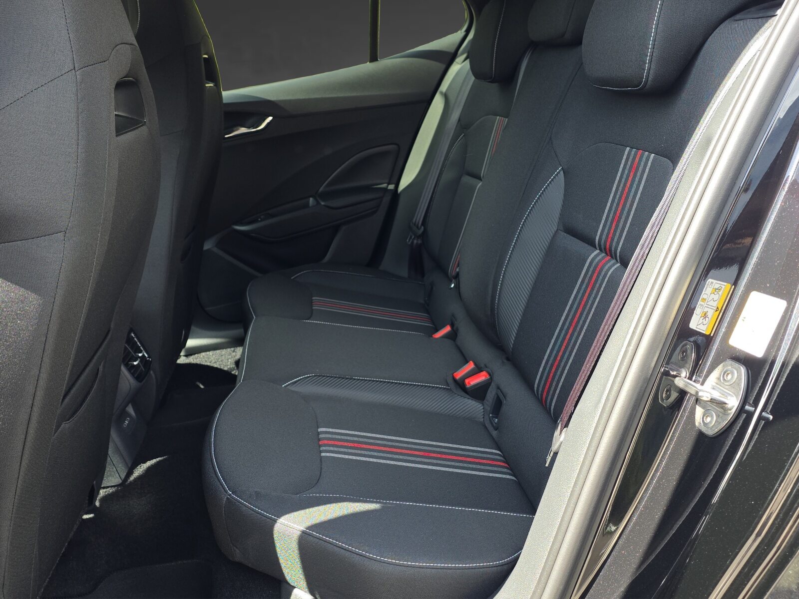 SKODA Fabia 130, Essence, Voiture nouvelle, Automatique - 6