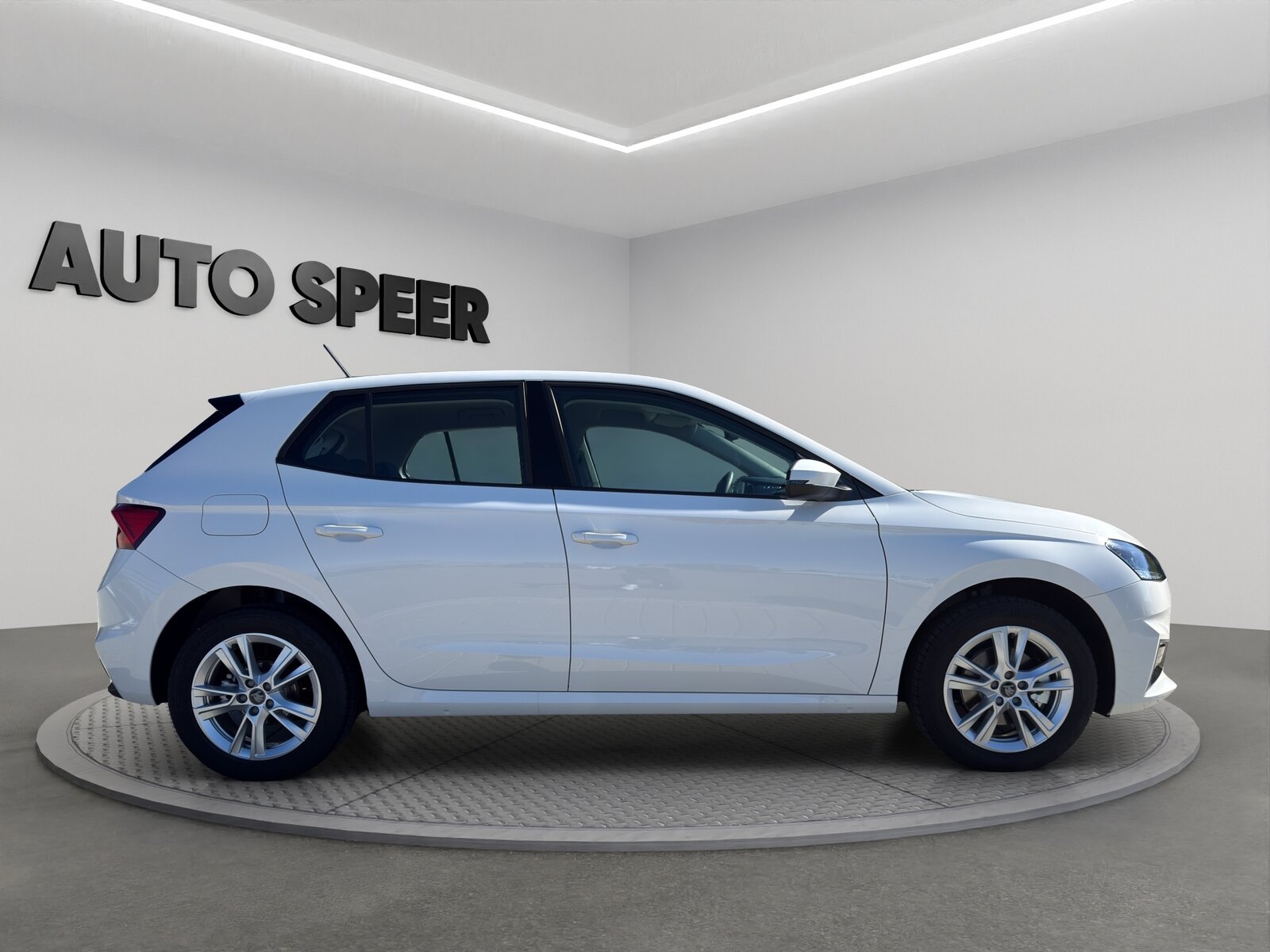 SKODA Fabia 1.5 TSI Selection DSG, Petrol, New car, Automatic - 3
