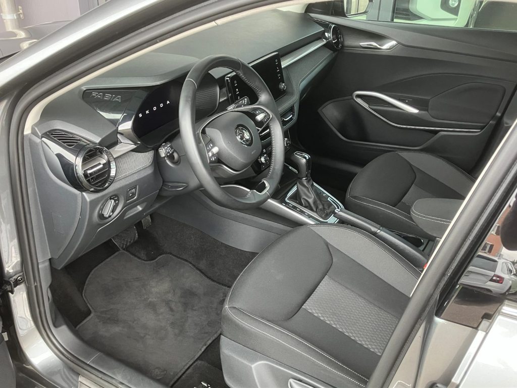 SKODA FABIA 1.0 TSI Selection DSG, Benzin, Occasion / Gebraucht, Automatik - 4