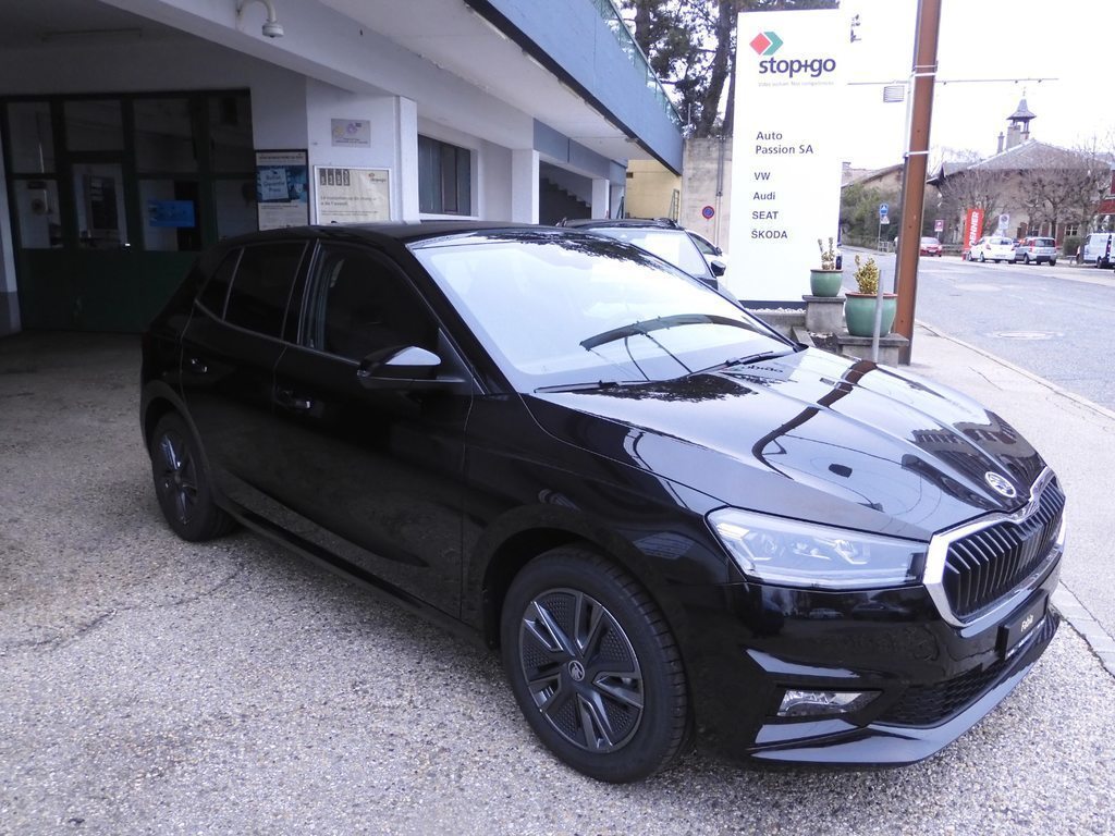 SKODA FABIA 1.0 TSI Dynamic DSG, Essence, Occasion / Utilisé, Automatique - 2
