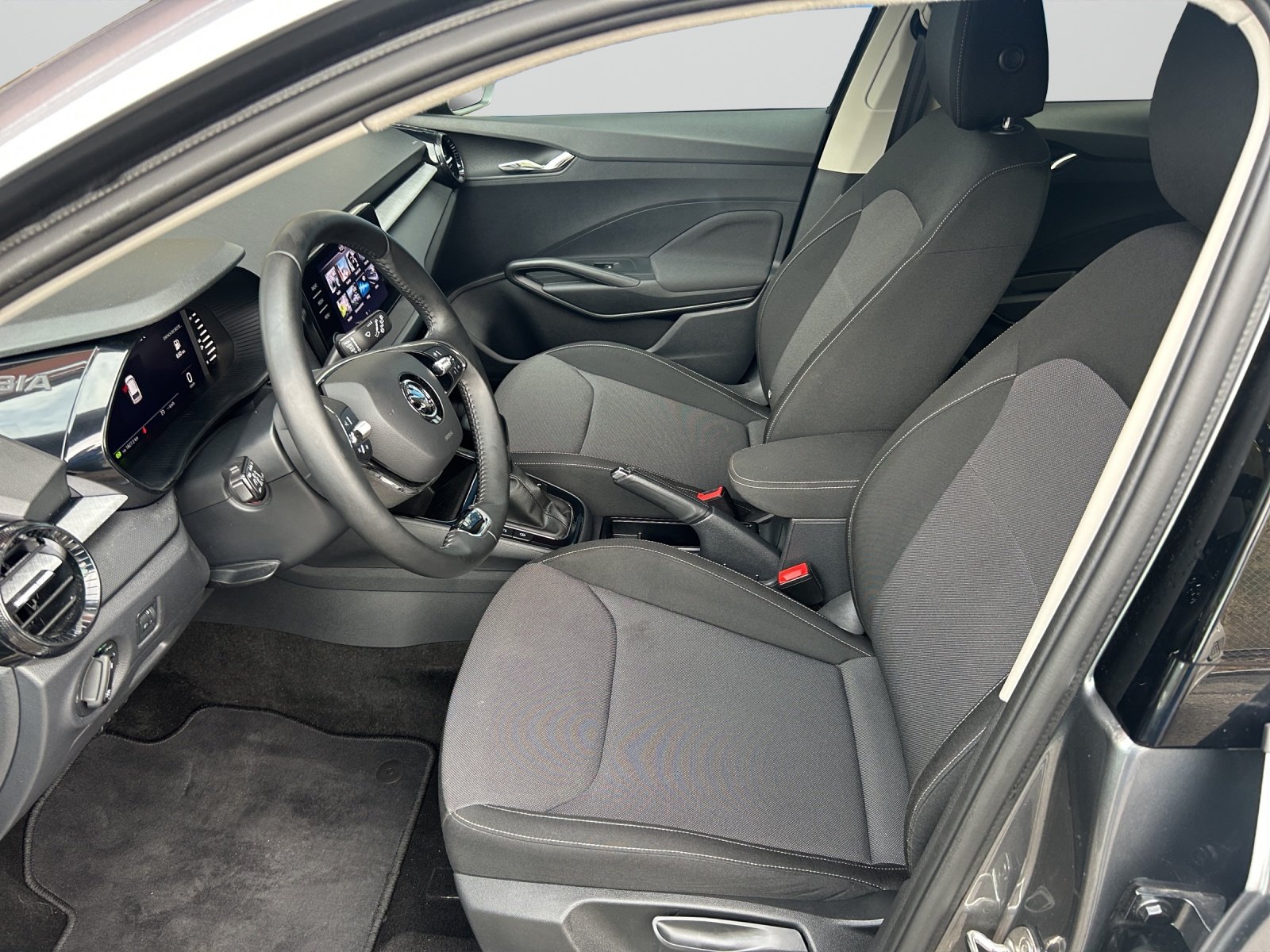 SKODA Fabia 1.0 TSI Amb DSG Amb, Benzin, Occasion / Gebraucht, Automat - 5