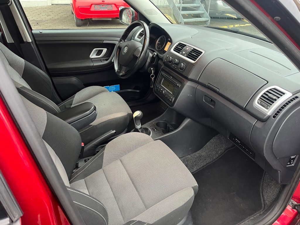 SKODA Fabia 1.4 16V Elegance, Essence, Occasion / Utilisé, Manuelle - 6