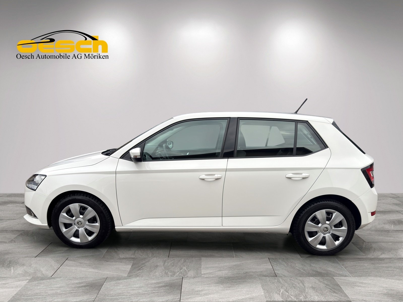 SKODA Fabia 1.0 TSI Ambition DSG, Petrol, Second hand / Used, Automatic - 2