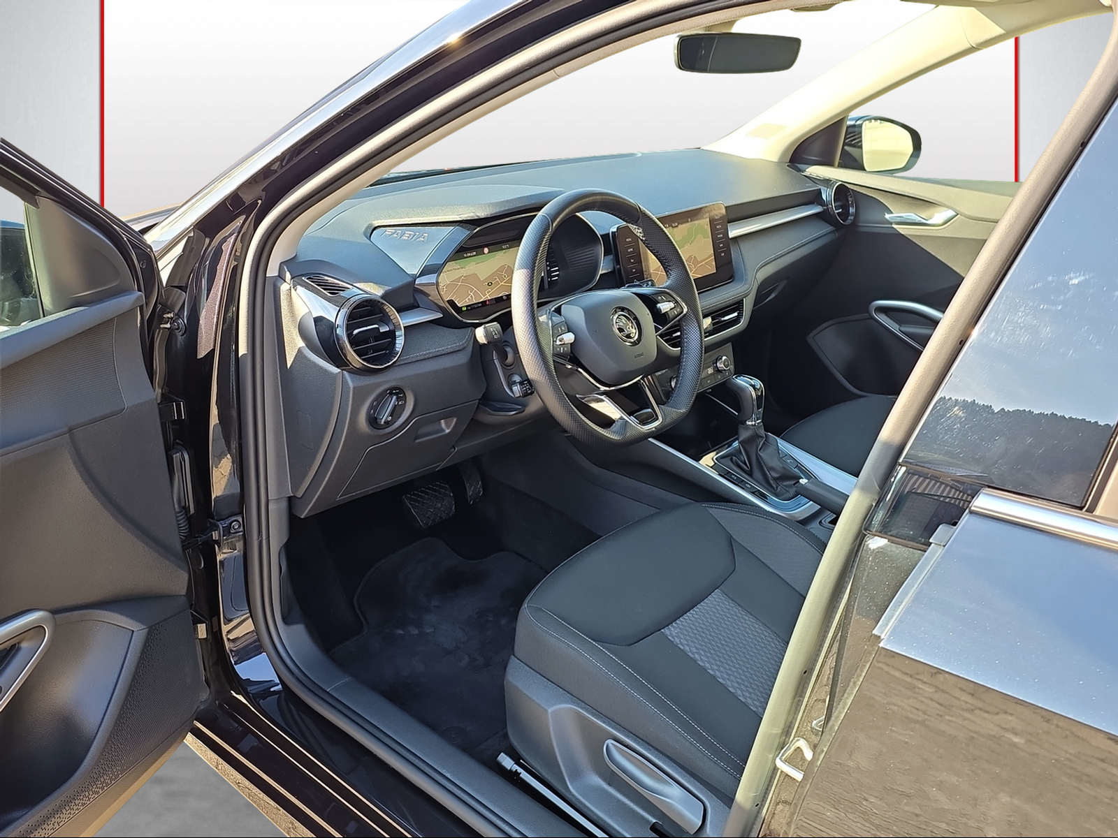 SKODA Fabia Style, Petrol, Second hand / Used, Automatic - 6