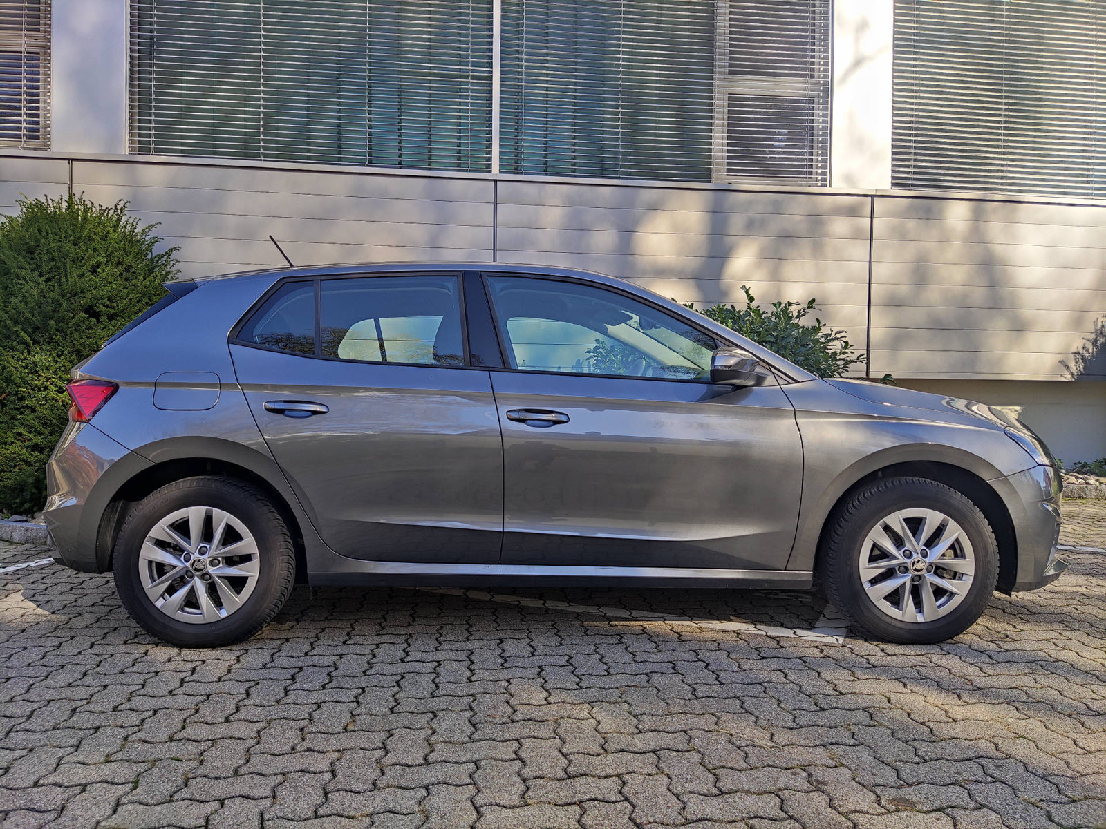SKODA Fabia 1.0 TSI Ambition DSG, Benzin, Occasion / Gebraucht, Automatik - 5