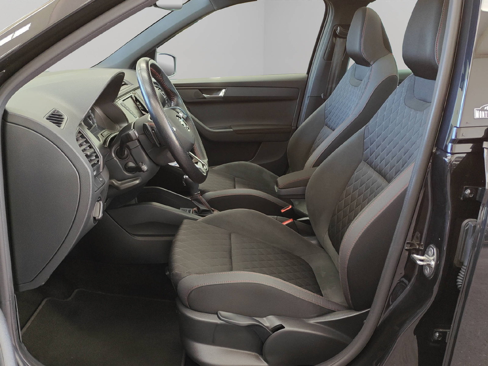 SKODA Fabia 1.0 TSI Monte Carlo DSG, Benzin, Occasion / Gebraucht, Automatik - 5