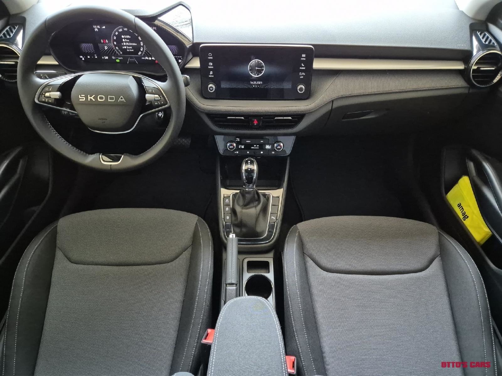 SKODA Fabia 1.0 TSI Selection DSG *3J.Werksgarantie* 2025, Petrol, Second hand / Used, Automatic - 3