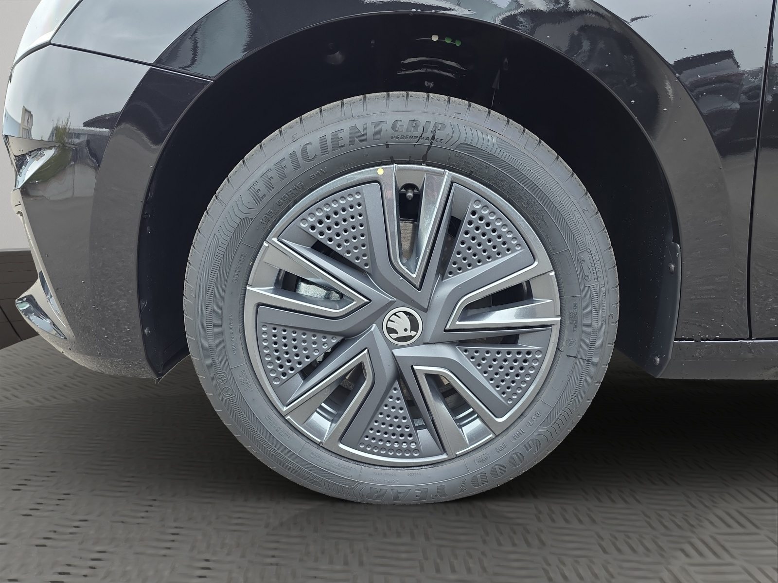 SKODA Fabia Dynamic (Netto), Benzin, Occasion / Gebraucht, Automatik - 7