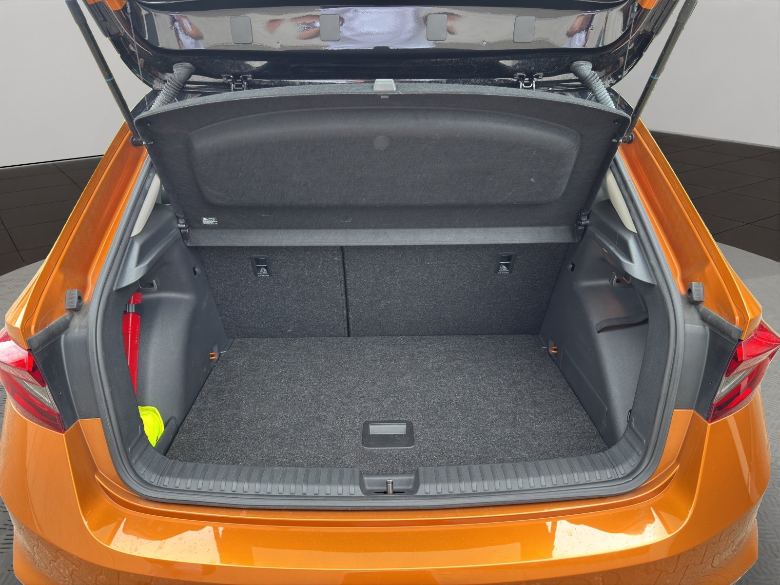 SKODA FABIA First Edition, Benzin, Occasion / Gebraucht, Automatik - 6